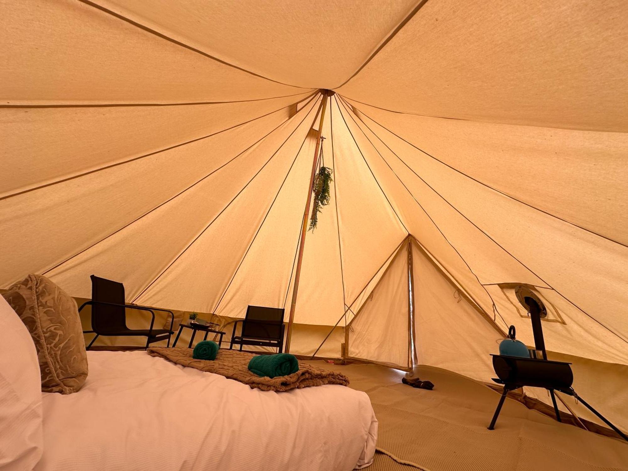 Buzzard Holt Hosting Hotel Buckingham Exterior foto